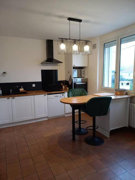 Location de vacances pour 10 personnes, avec jardin et piscine, animaux acceptés à Le Teil - 3