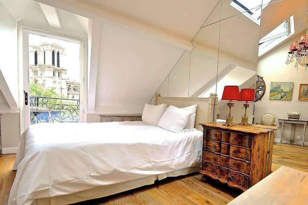 Entire apartment, A Duplex In The Sky - Paris — Ac in Paris, Ile de France