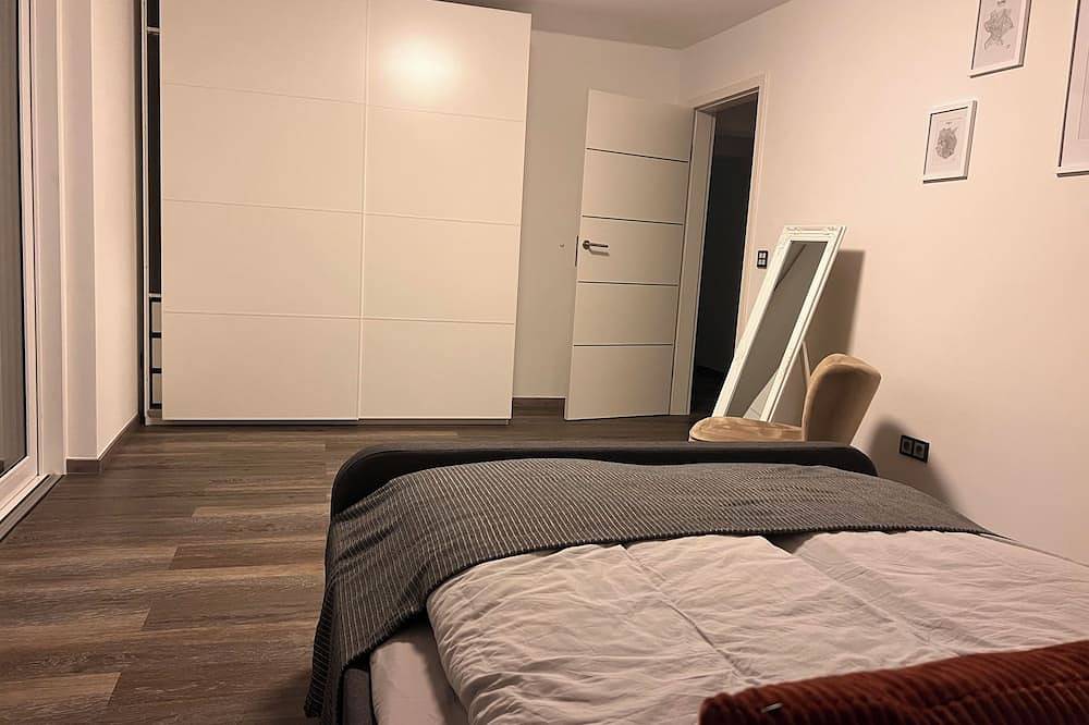 Ganze Wohnung, 200 qm große moderne Ferienwohnung in Rheinbach bei Köln/Bonn in Rheinbach, Rhein-Sieg-Kreis