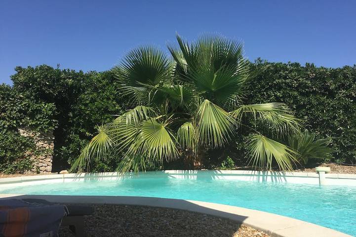 Villa für 4 Personen, mit Terrasse und Garten