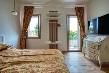 Villa for 4 People in Mestre, Venice, Photo 3