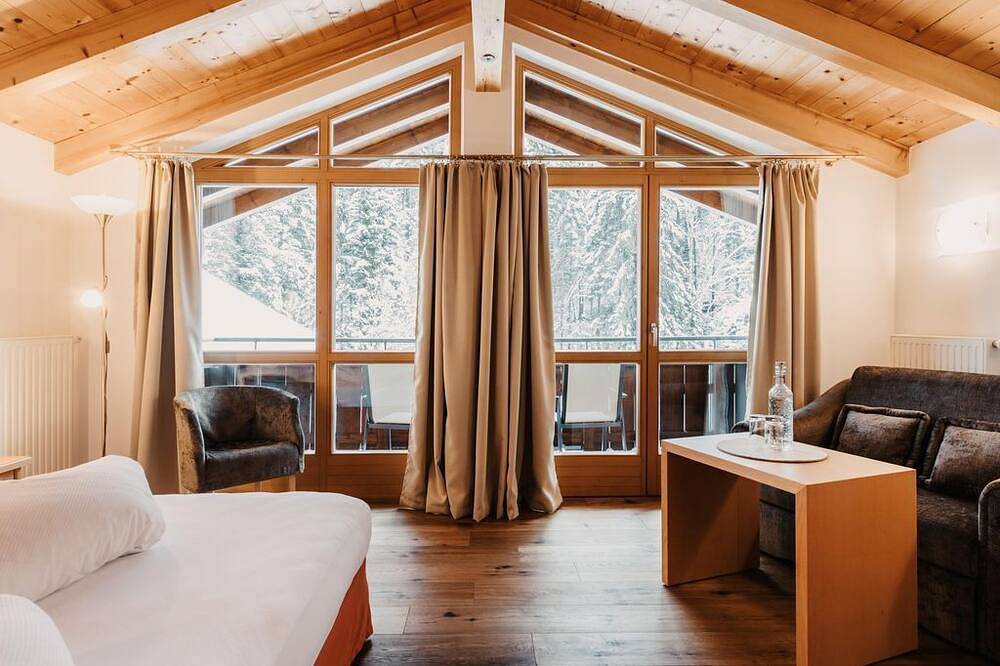 Mehrbettzimmer mit Dusche, Wc - Naturhotel Schütterbad in Unken, Pinzgau