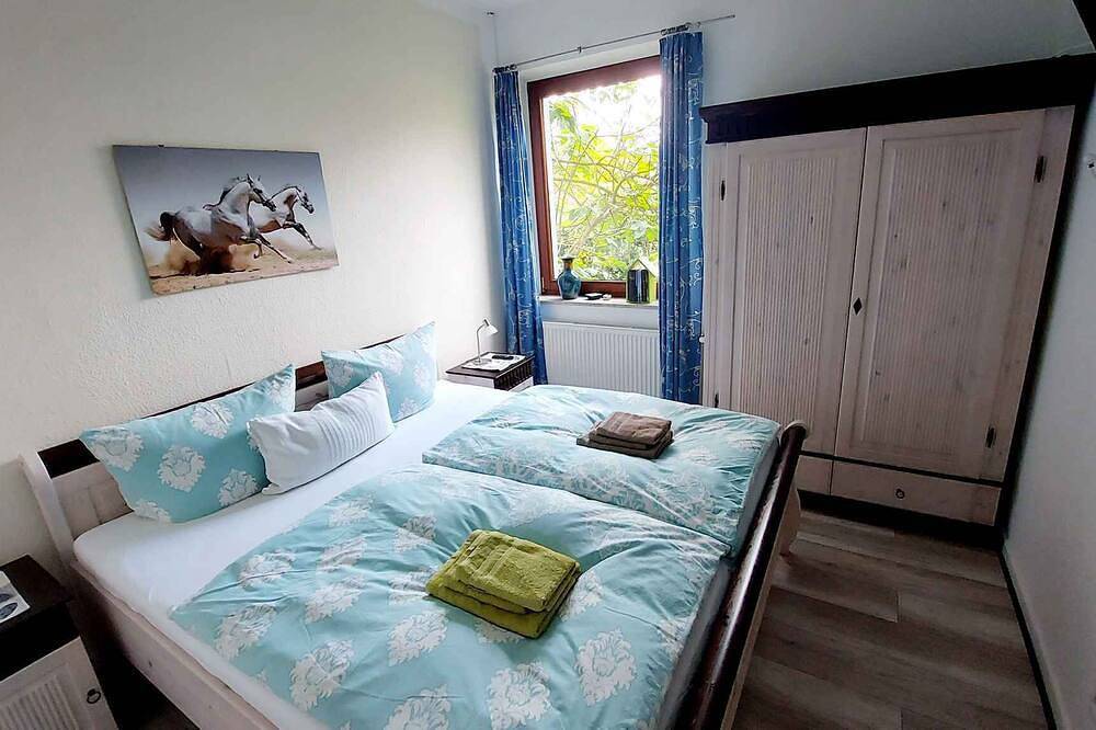 Ganze Wohnung, Ferienwohnung mit Wlan, Kaminofen und wunderschöner Aussicht ins Rheintal in Kamp-Bornhofen, Mittelrhein