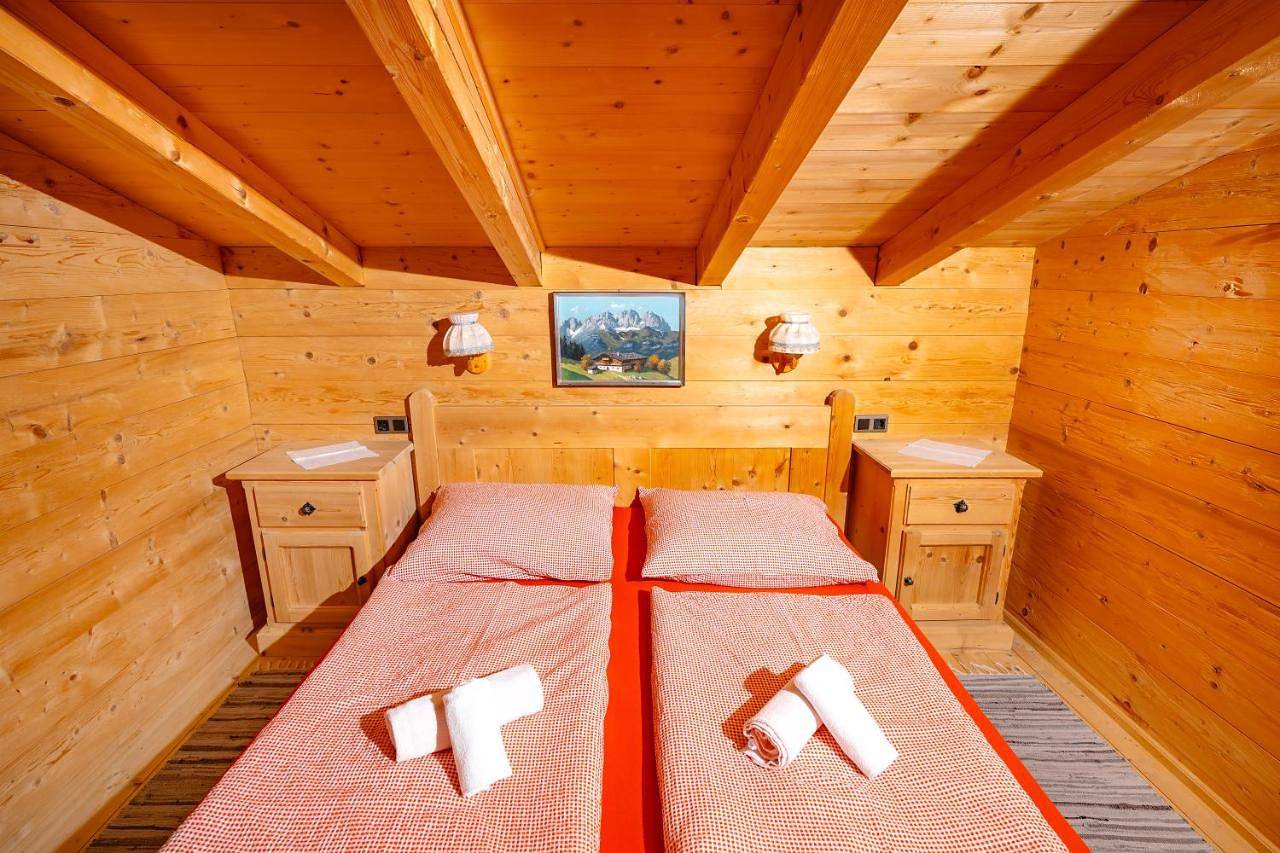 Magdalena Hütte in Tuxer Alpen, Hippach