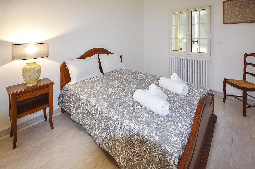 Gorgeous home in Sernhac in Sernhac, Nimes und Umgebung