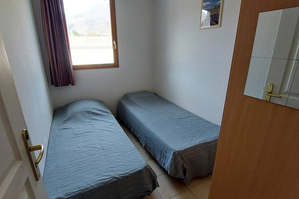 Entire apartment, Appartement Idéal Pour les Vacances Thermales et Familiales. Vue Exceptionnelle in Montbrun-les-Bains, Nyons region