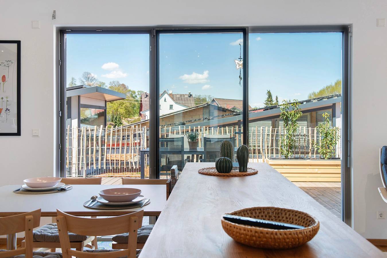 Entire apartment, Deluxe Apartment 'Zeder' with Shared Terrace, Balcony and Wi-Fi in Pfullendorf, Region Bodensee-Oberschwaben