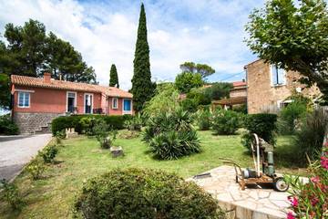 Gîte pour 2 personnes, avec jardin et piscine à Gabian
