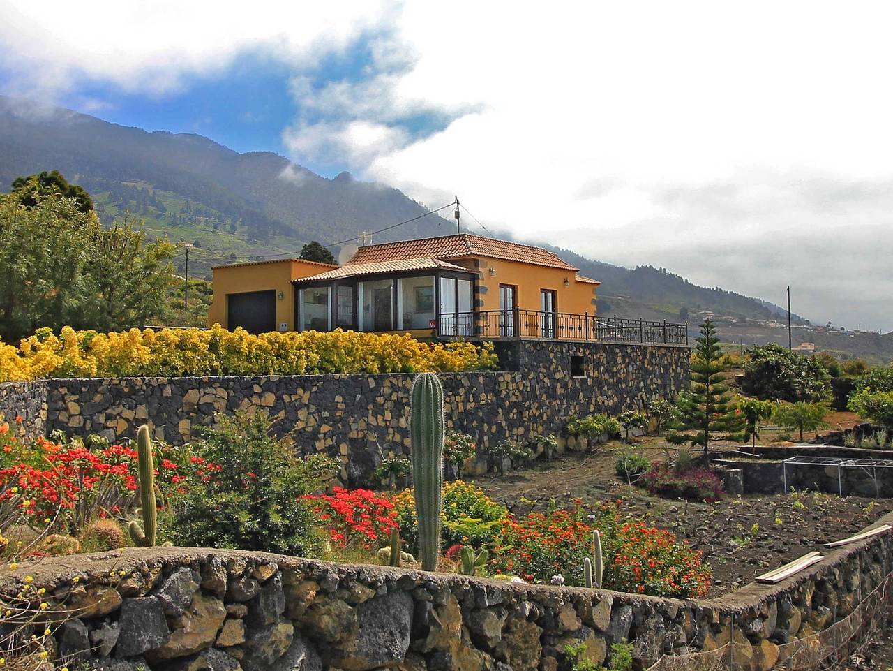 Casa Cueva de las Palomas 1 in Las Manchas, Los Llanos de Aridane