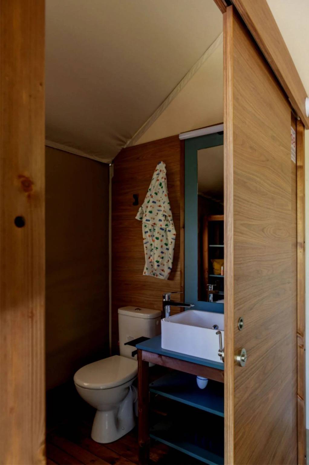 Camping 3 étoiles - efbedi in Lac de Lacanau, Lacanau