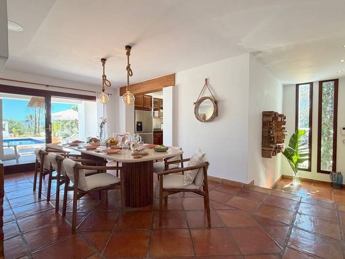 Villa « Can Paola » avec vue sur la mer, Wi-Fi et climatisation in Sant Jordi de ses Salines, Sant Josep de sa Talaia
