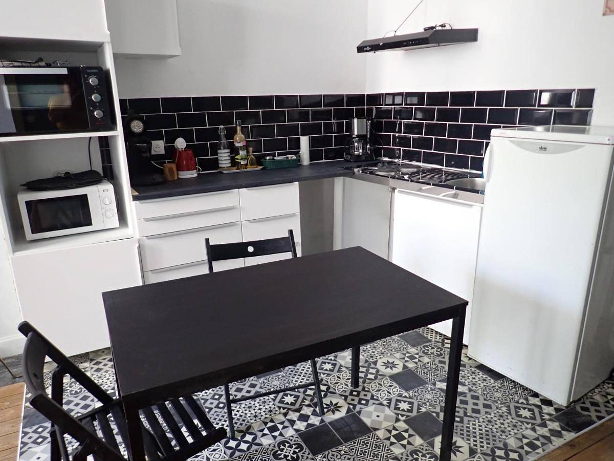 Appartement entier, One-Bedroom Apartment in Le Lude, Vallée de la Loire