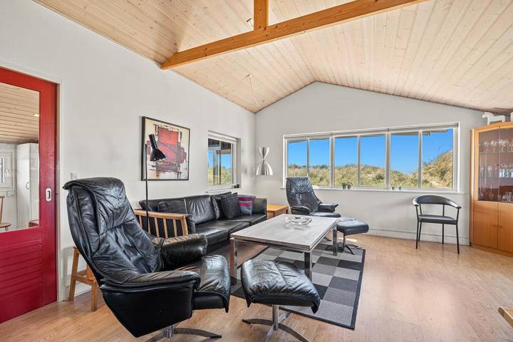 Ferienhaus mit Meerblick, nur 10 Meter bis zum Strand in Blavand, Varde