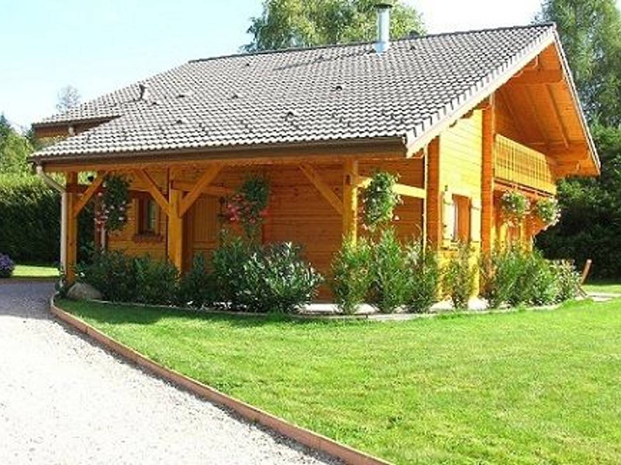 Luxury Chalet with Sauna, Wifi, Private Terrace & Garden Near Vosges Mountains in Saint-Nabord, Épinal en omgeving