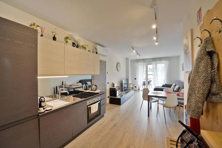 Appartamento per 6 persone, con Balcone e Terrazza nonché Giardino e Panorama a Tirano