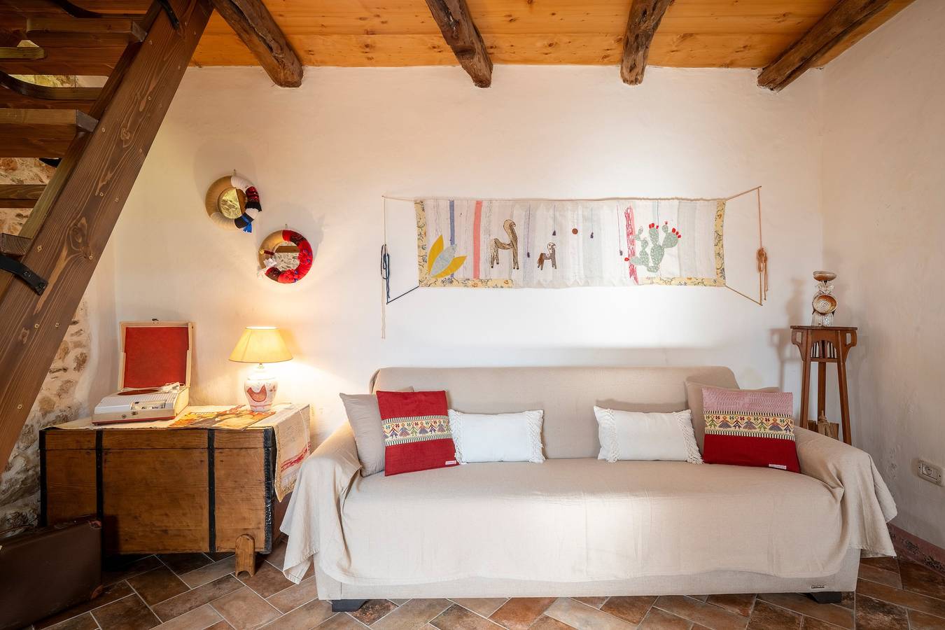 Holiday Home 'Casa Della Nonna Nel Borgo' with Mountain View, Private Garden and Wi-Fi in Baunei, Ogliastra Province