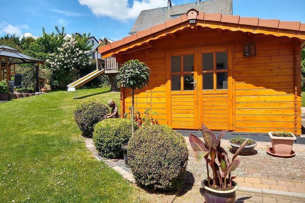 Ganze Wohnung, Ferienwohnung Gertrud Wieser - 2-Bett-Ferienwohnung - Nichtraucher - in Lissendorf, Vulkaneifel