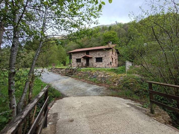 Casa rural para 10 personas, con jardín y vistas en Valle del Miera - 3