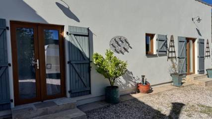 Location de vacances pour 7 personnes, avec piscine et jardin à Roquebrun