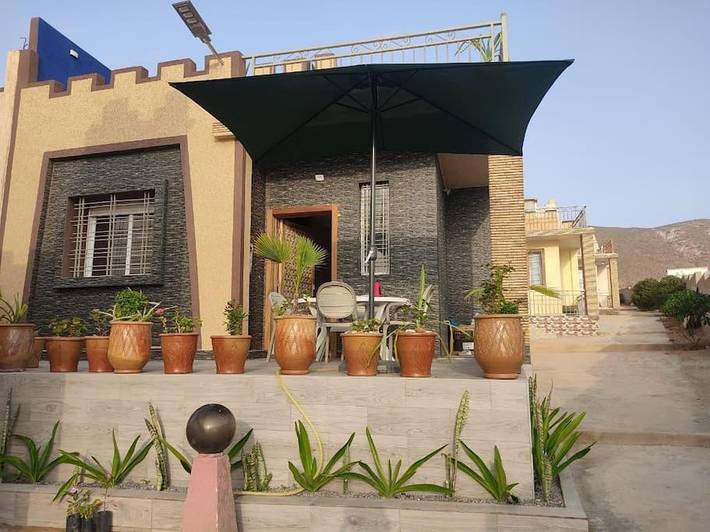 Location de vacances pour 5 personnes, avec vue et jardin dans Tnine Aglou