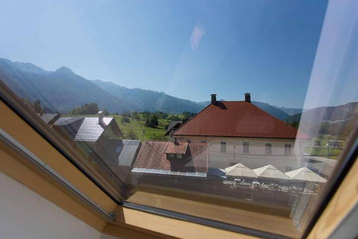 Gîte pour 10 personnes, avec vue ainsi que sauna et jardin dans Bohinjska Bistrica - 4