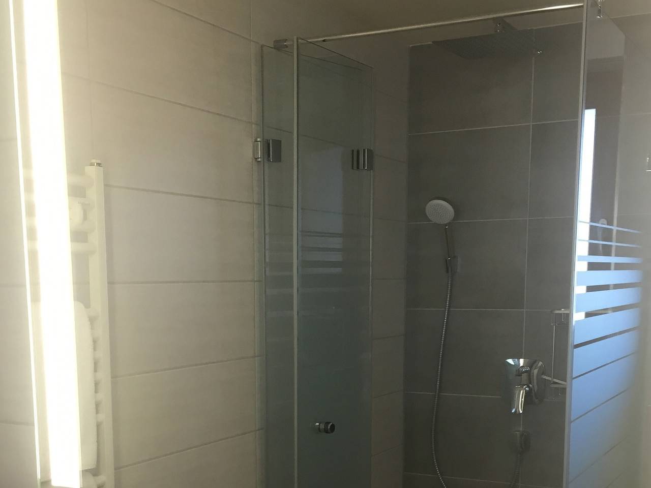 Ganze Wohnung, Apartment „5“ mit gemeinsamer Terrasse und Wlan in Mössingen, Neckar-Alb