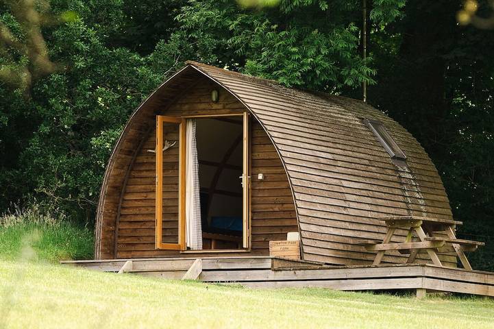 Cabane en bois pour 4 personnes - 1