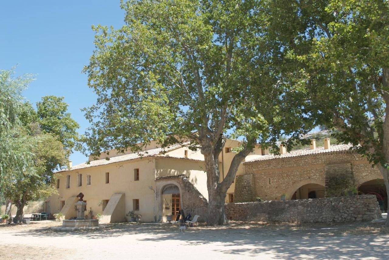 La Fontaine in Simiane-la-Rotonde, Forcalquier und Umgebung