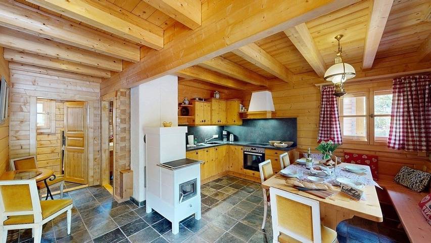 Schlosswirt Chalet Ii in Hohe Tauern, Großkirchheim