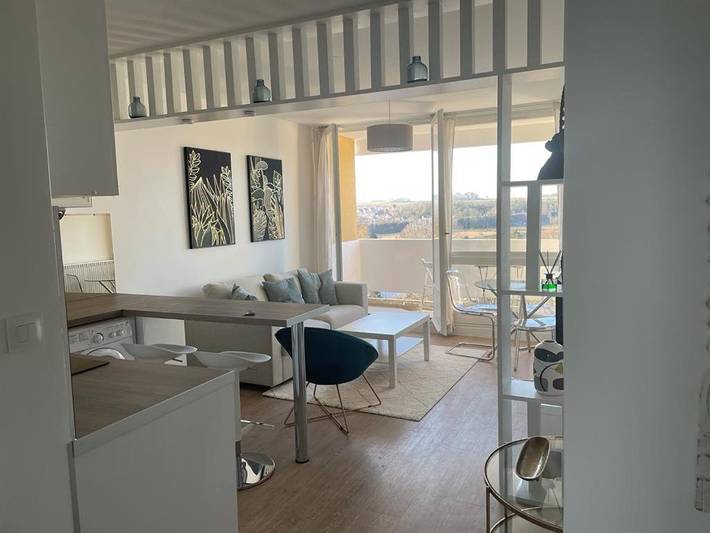 Appartement de vacances pour 4 personnes, avec vue ainsi que vue sur le lac et terrasse