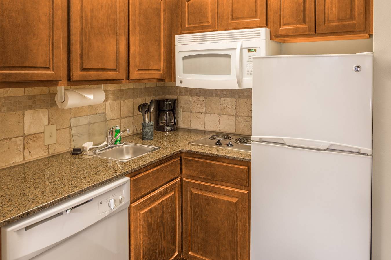 Ganzes Studio, Staybridge Kansas City - Independence in Missouri