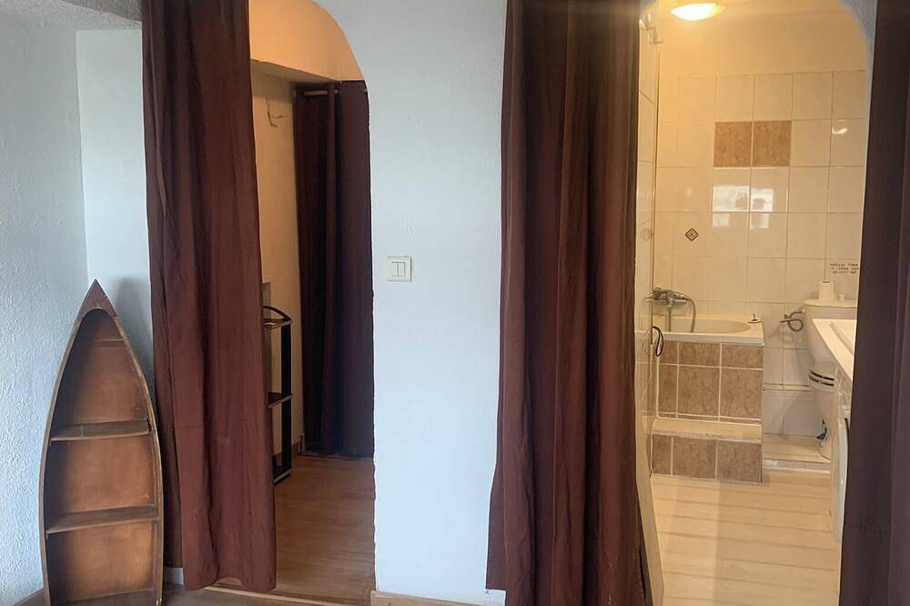 Ganze Wohnung, 2-Bedroom Duplex with Direct Beach Access in Carnon-Plage, Mauguio