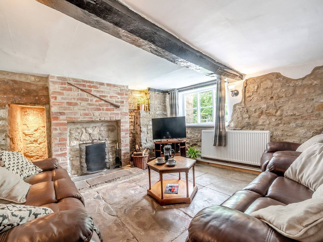 Bengough's Annexe in Stroud, Gloucestershire