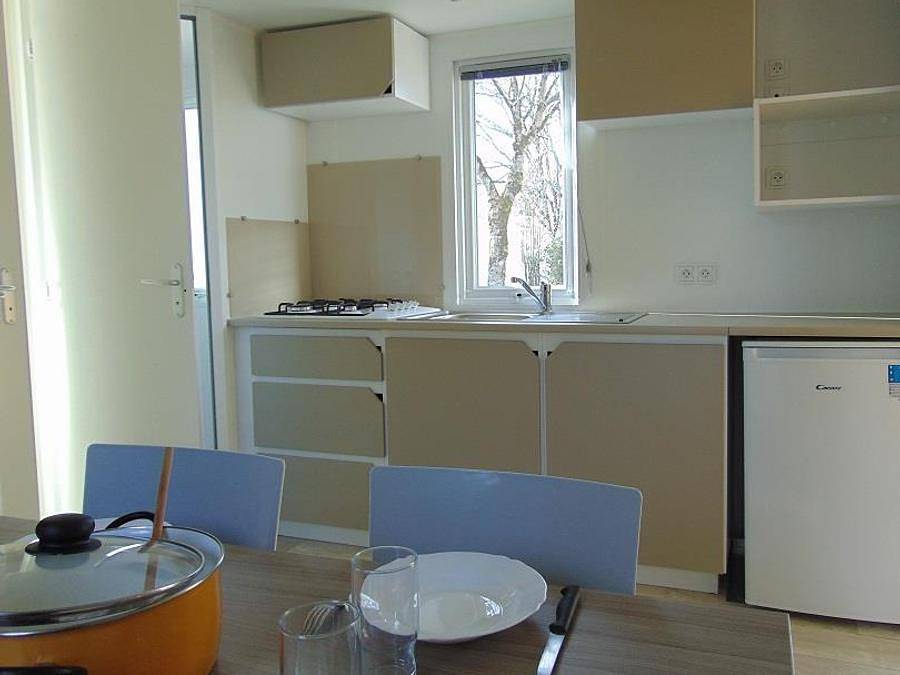 Flower Camping Beauchêne - Mobile home 4 persons - Comfort mobile home 24 m² / 2 bedrooms - terrace in Avrillé (Vendée), Vendée