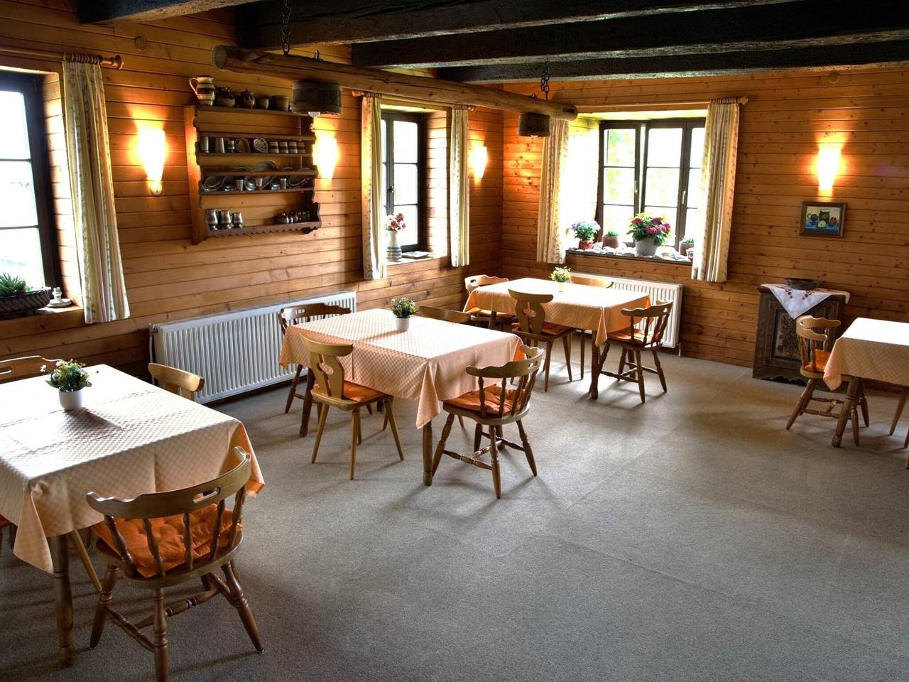 Bauernhaus in Nockberge bei Skiliften in Treffen am Ossiacher See, Villach-Land