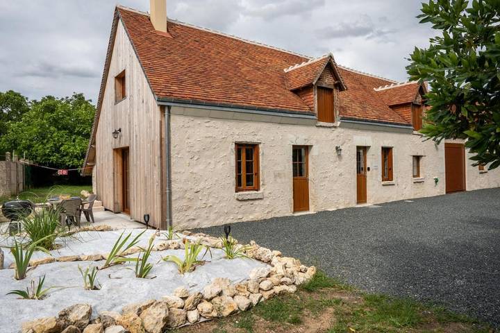 Location de vacances pour 4 personnes, avec jardin à Thenay
