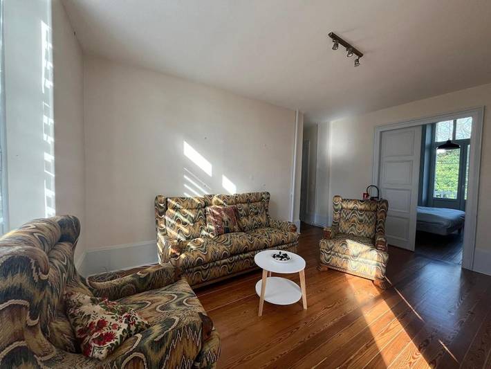 Location de vacances pour 24 personnes, avec Terrasse et Jardin à Villeneuve-sur-Yonne
