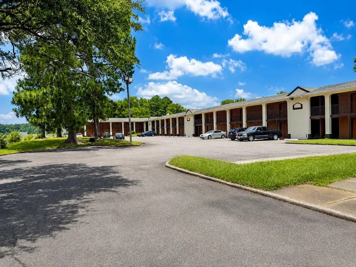 Hotel para 3 personas - 1