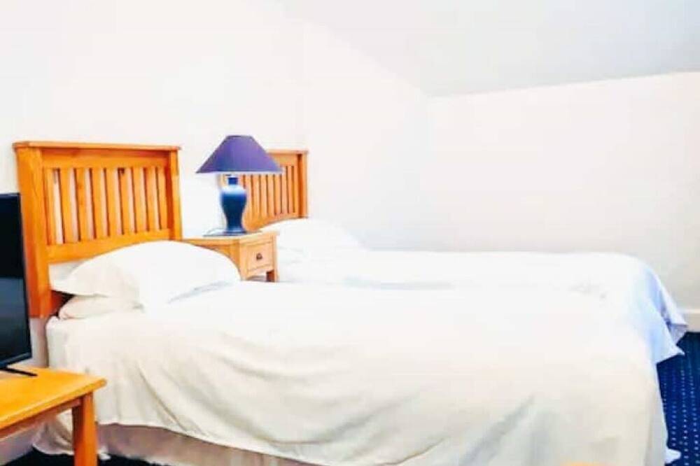 Self Catering apartment (North Wing) St Andrew's House sleeps 6\n\n in Firth Of Clyde