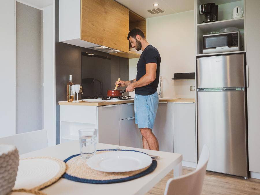 Camping International - Mobilheim 4 personen - Mobilheim Moorea Spa & Rooftop - 52m2 in La Madrague, Hyeres