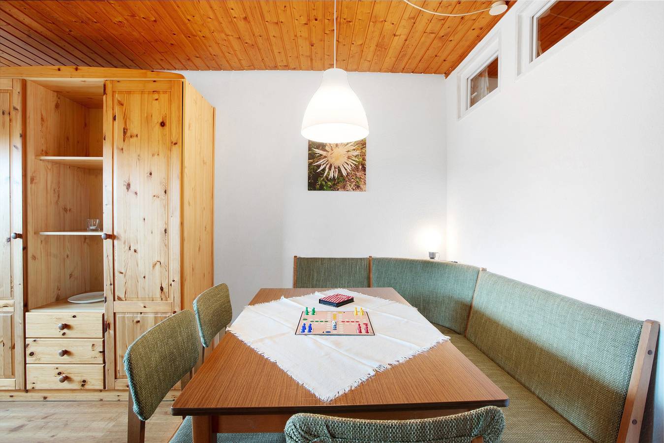 Ganze Wohnung, Haus Kehrwieder Ferienwohnung 5 mit Sonnenbalkon, Bergblick, Hochschwarzwald-Card, Wi-Fi in Todtnauberg (Todtnau), Todtnau