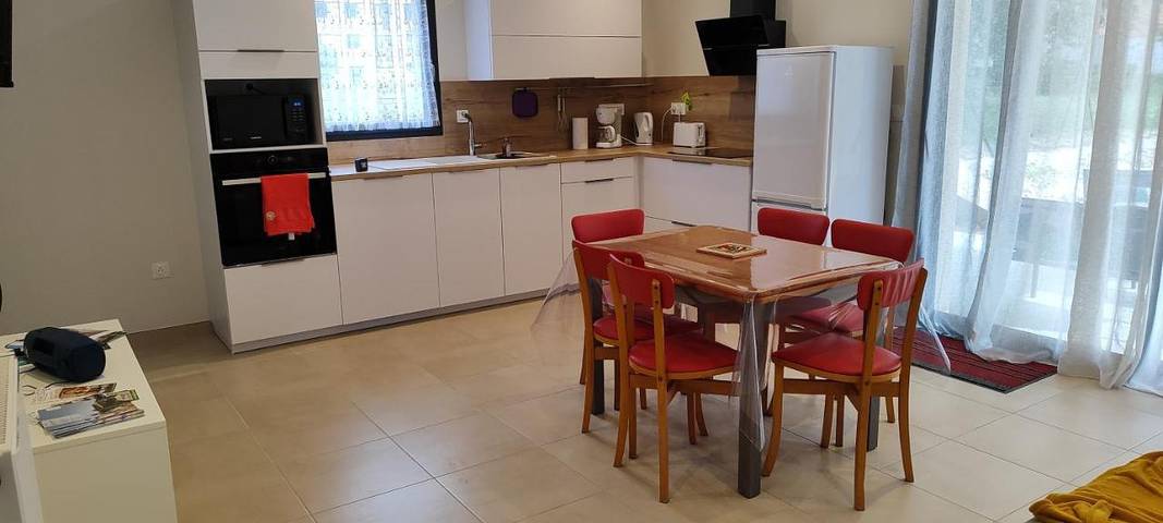 Location de vacances pour 6 personnes, avec vue et terrasse à Saint-Laurent-en-Royans - 2