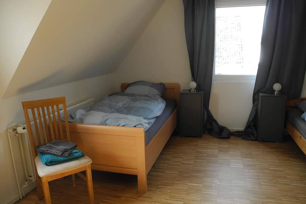 Ganze Wohnung, Apartment \"Cosy\" mit Dachterasse & Dachbodengalerie in Schloß Holte-Stukenbrock, Nordrhein-Westfalen