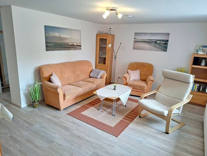 Ganze Wohnung, Ferienwohnung Landhaus Loose" mit privater Terrasse, privatem Garten und Wlan in Bliesdorf, Schashagen