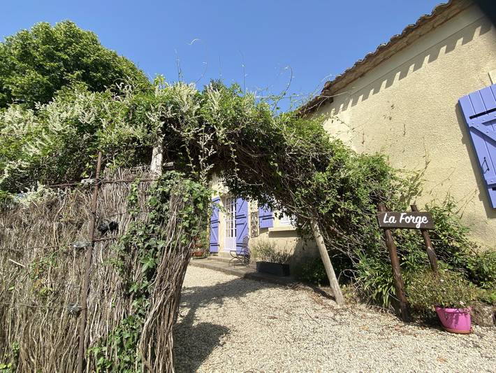 Gîte pour 3 personnes, avec piscine à Le Buisson-de-Cadouin - 3