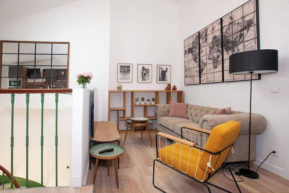 Entire apartment, Les Tropéziennes de Libourne : Duplex - Saint-Émilion in Libourne, Libourne region