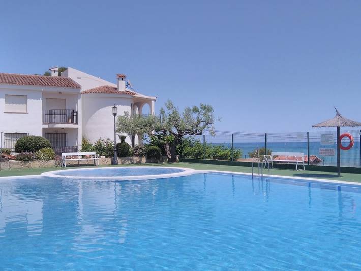 Villa pour 6 personnes, avec jardin ainsi que piscine et terrasse à Peñíscola - 4