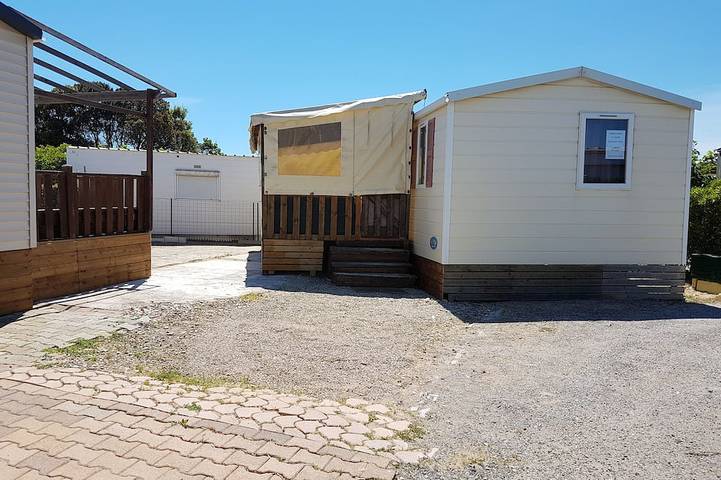 Camping pour 10 personnes, avec Terrasse et Jardin