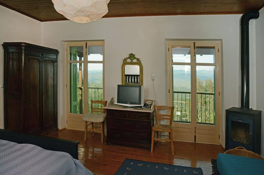 Mystra Estates Villa \"The Vine\" in Peloponnese region