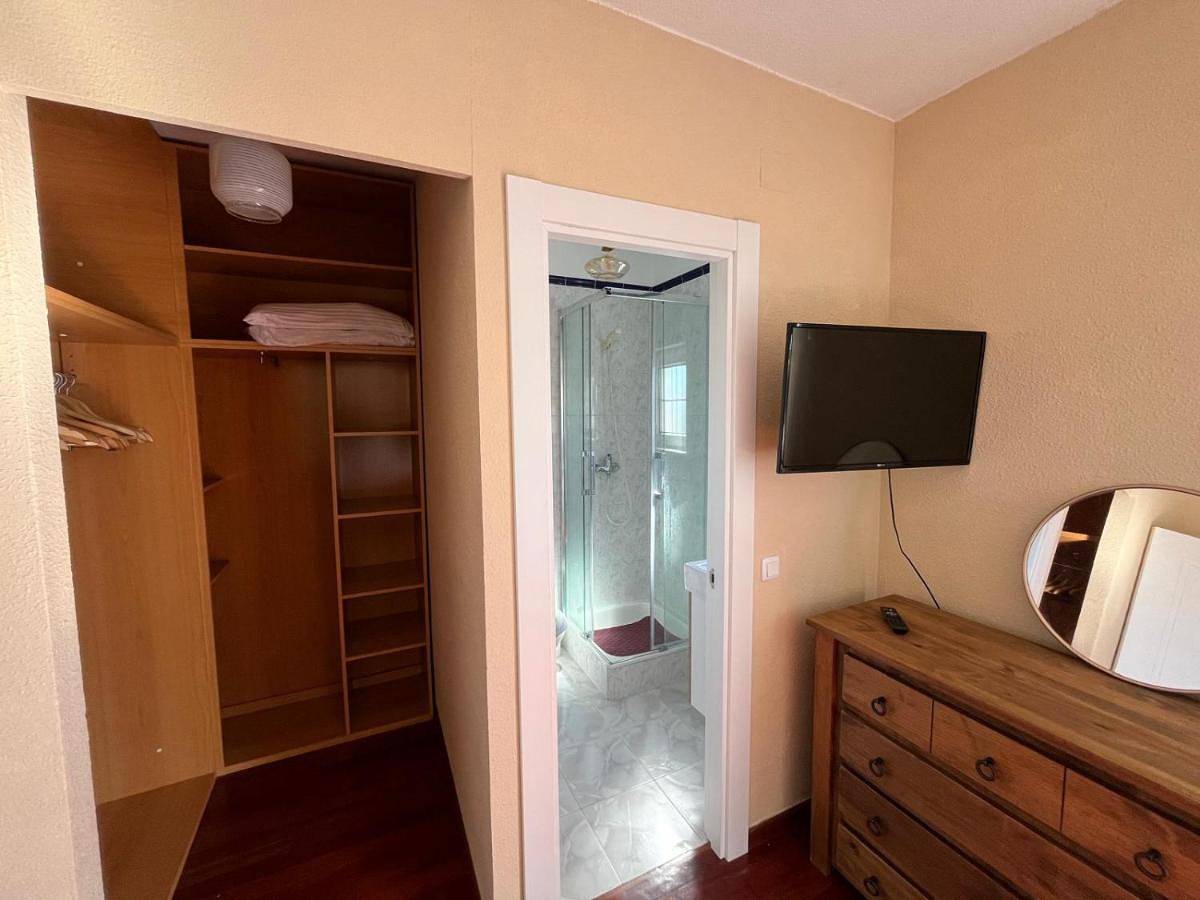 Apartamento entero, Three-Bedroom Apartment in Comillas, Costa de Cantabria